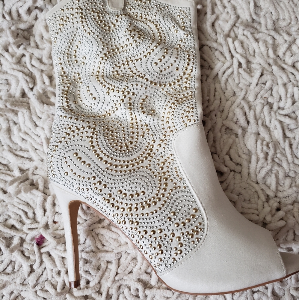 Peep Toe Boots